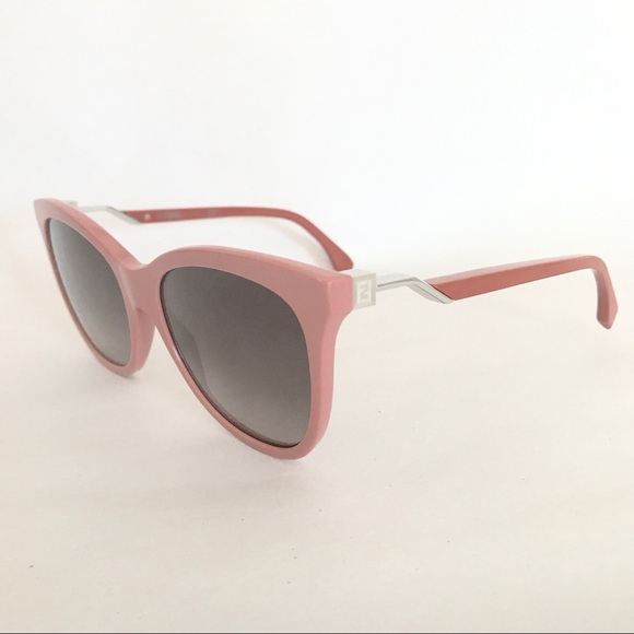 Authentic Fendi cat eye wayfarer zigzag sunglasses - Picture 2 of 8